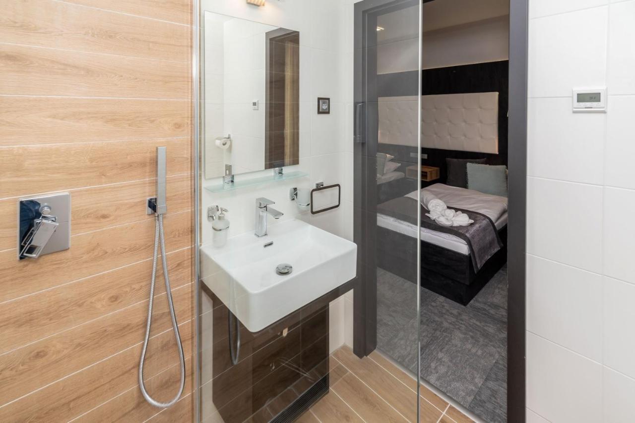 Arany Apartman ミシュコルツ エクステリア 写真