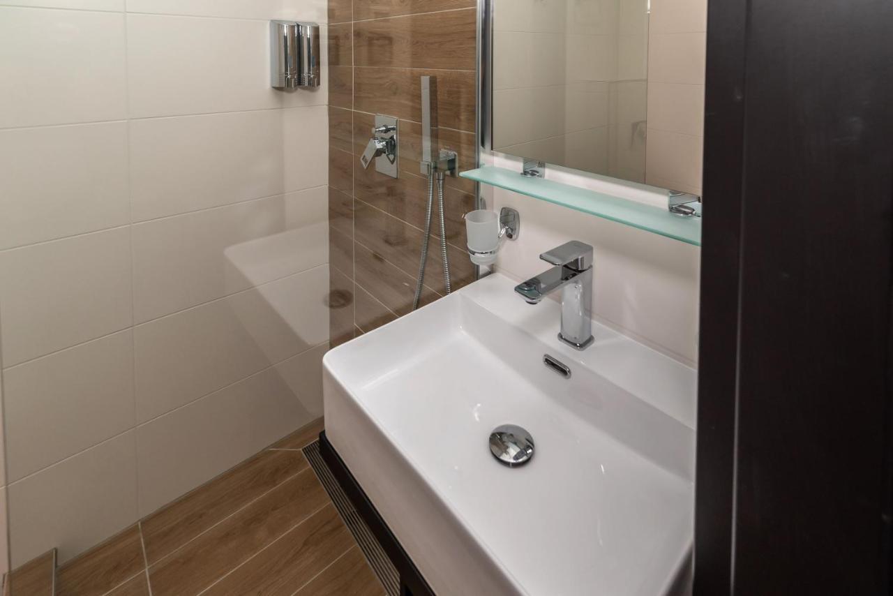 Arany Apartman ミシュコルツ エクステリア 写真